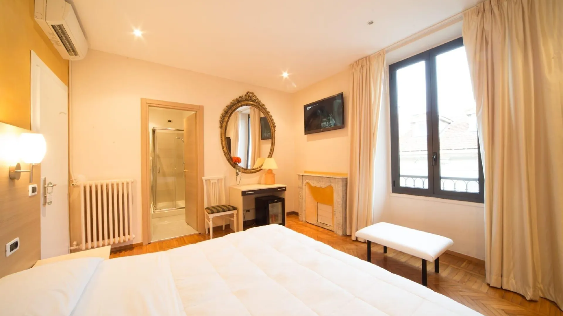 Hotel Globo Suite-Correnti Hotels Sanremo Italia