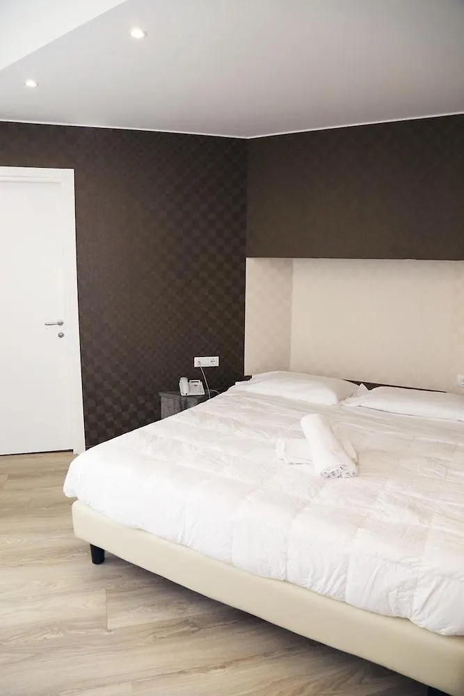 Hotel Globo Suite-Correnti Hotels Sanremo