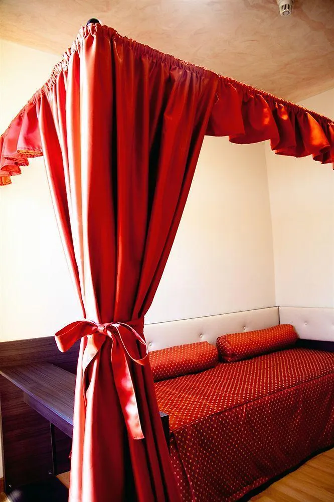 Hotel Globo Suite-Correnti Hotels Sanremo 3*,